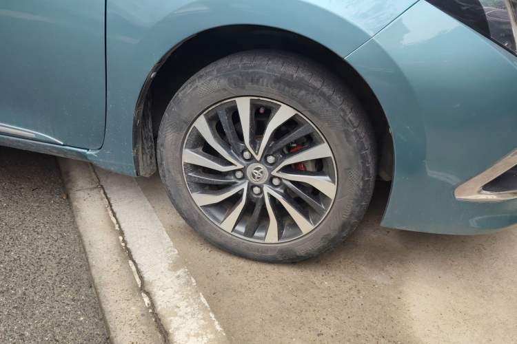 Used Toyota Corolla 2016 Dual-Engine 1.8L E-CVT Elite Edition