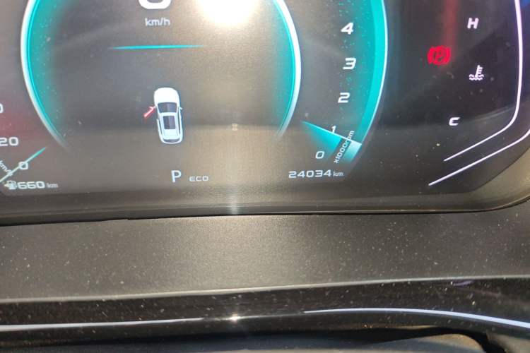 Used CHANGAN OSHAN X5 2021 1.5T DCT Prestige Edition Odometer Close Up