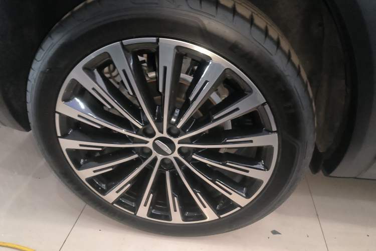 Used Geely Auto Monjaro L 2025 Dongfang Yao 2.0TD Automatic All-Wheel-Drive Wangyue Edition