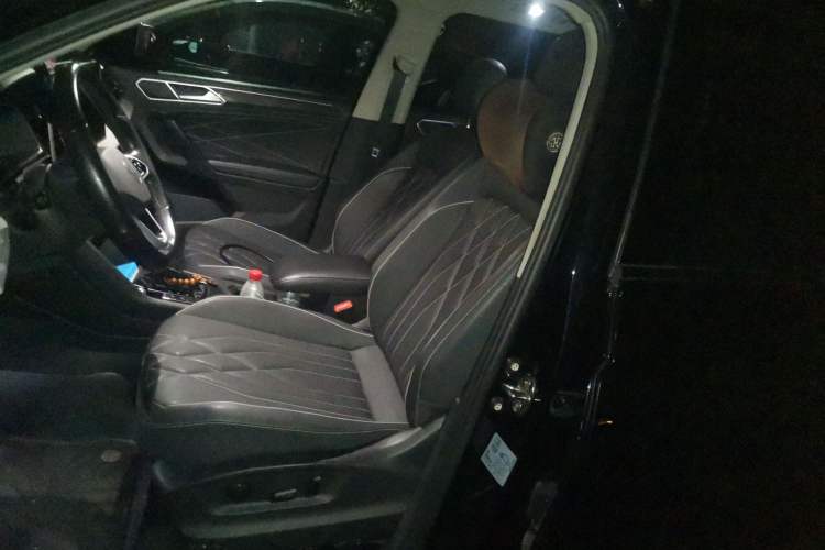 Used Volkswagen Tiguan L 2021 330TSI Automatic Two-Wheel Drive Smart Edition Left Front Seat