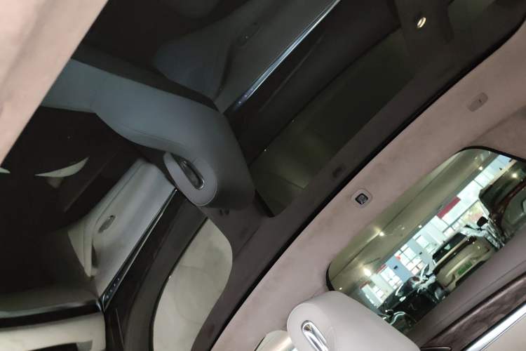 Used IM L7 2022 Dynamic Model Headliner