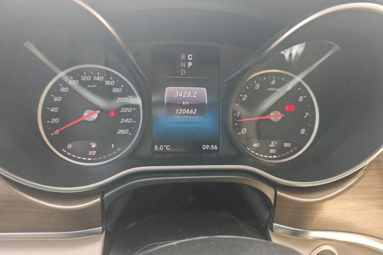 Used Mercedes-Benz V-Class 2020 V 260 L Long-wheelbase Luxury Edition