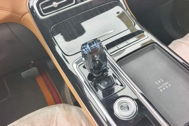 Used Geely Auto FX11 2025 4th Generation 1.5TD DCT - Shanhe Gear Lever