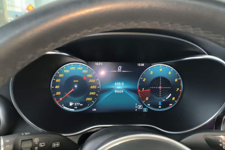 Used Mercedes-Benz GLC 2021 GLC 260 L 4MATIC Luxury Model Instrument Cluster