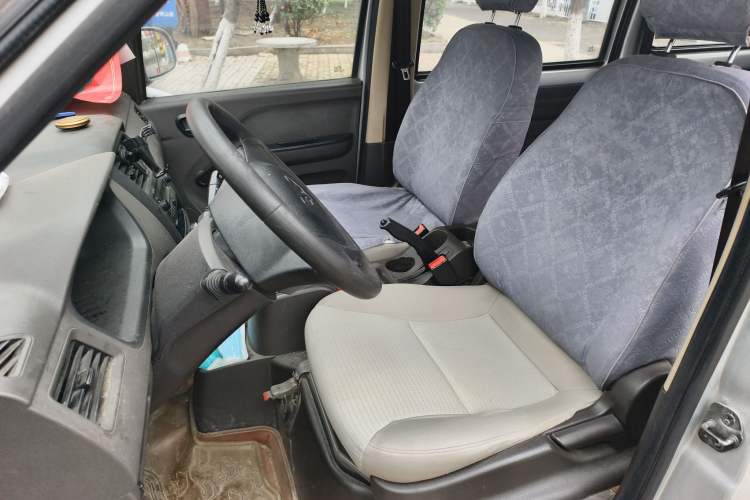 Used Wuling Rongguang 2014 1.2L S Base Model