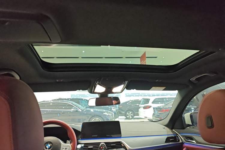 Used BMW 5 Series 2023 530Li Leading Model M Sport Package Headliner