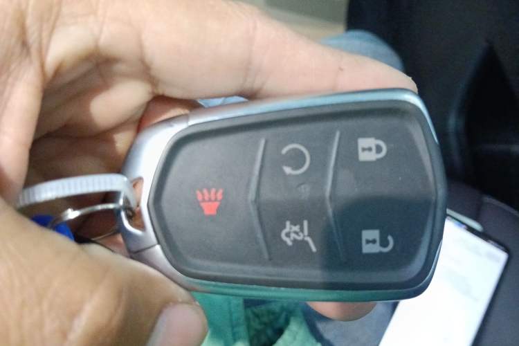 Used Cadillac XT6 2022 2.0T Six-Seater Two-Wheel-Drive Luxury Version