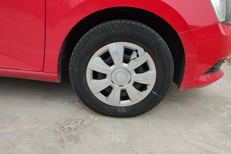 Used Skoda Fabia 2015 1.4L Manual Front-Wheel Drive Model