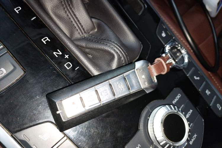 Used Wey VV7 2017 2.0T Flagship Model
