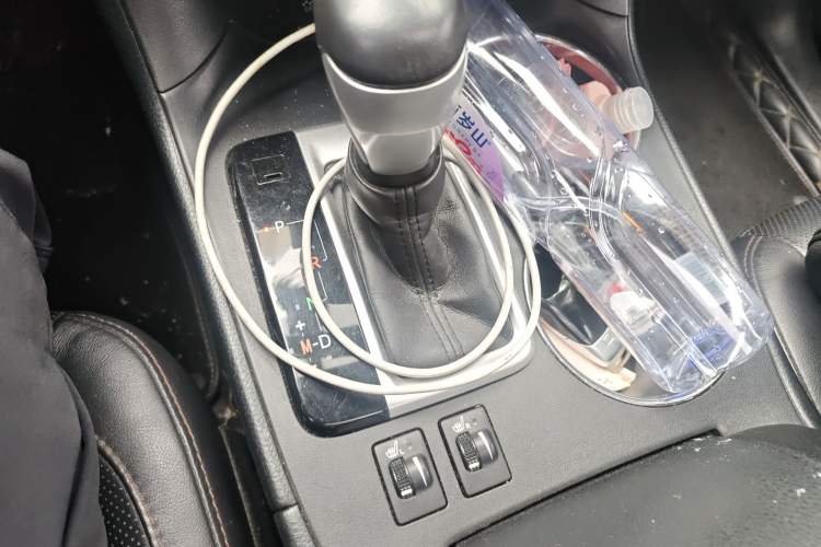 Used Toyota Highlander 2017 2.0T Four-Wheel Drive Luxury Edition 7 Seats Gear Lever