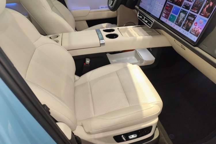 Used Li Auto L8 2024 Pro Model