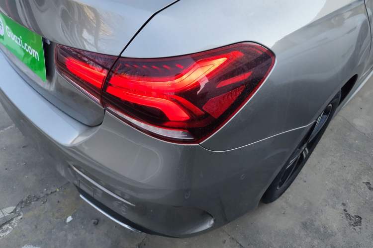 Used Mercedes-Benz A-Class 2022 Revised Version A 200 L Sport Sedan Fashionable Style