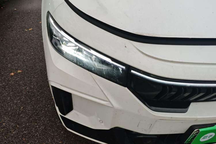 Used VOYAH FREE 2025 318 318 km Rear-Drive Touring Edition
