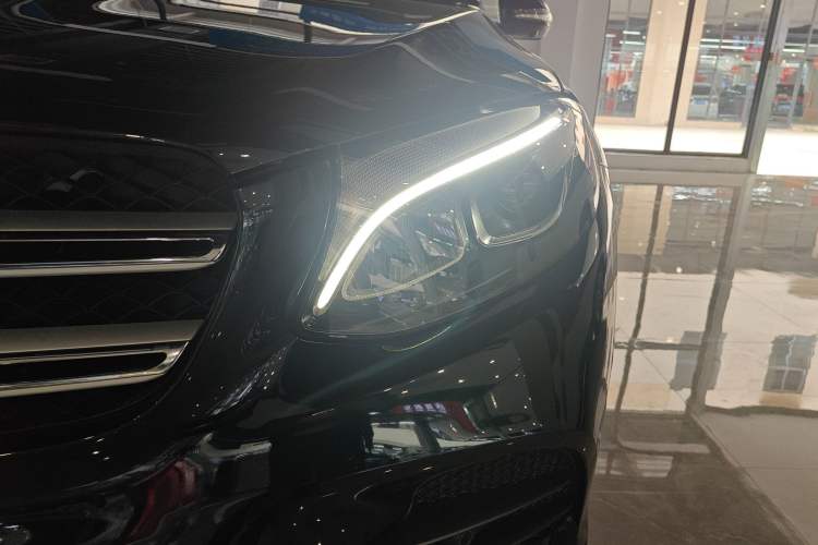 Used Mercedes-Benz GLC 2019 Facelift GLC 260 L 4MATIC Luxury Model Left Front Headlight