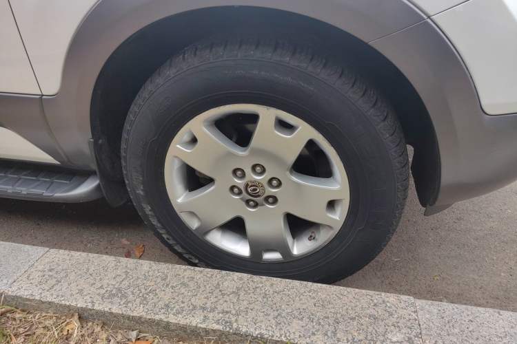 Used Kia Borrego 2013 3.8L Luxury Edition China V standard Right Front Wheel Hub