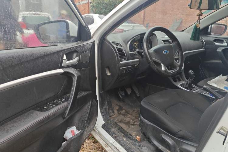 Used Geely Auto Emgrand 2016 Hatchback RS 1.5L Manual - Upward Edition