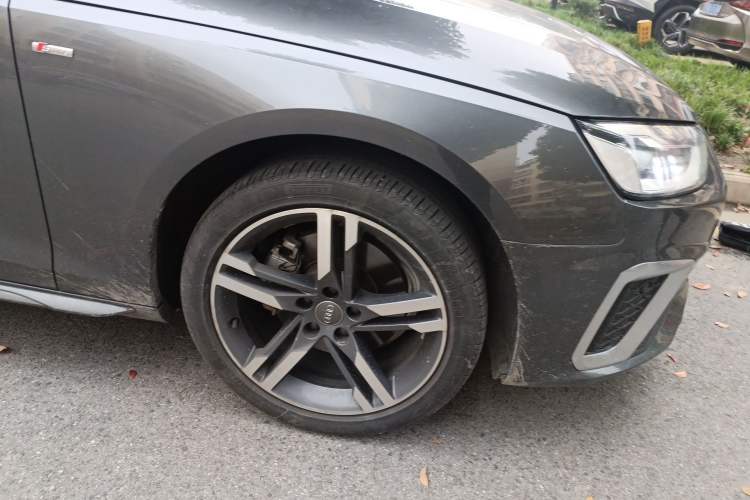 Used Audi A4L 2020 40 TFSI Luxury Dynamic Model