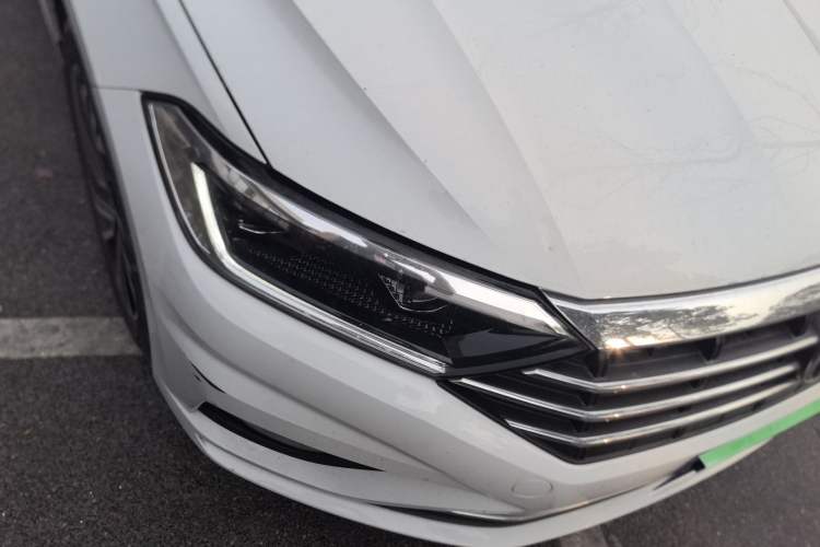 Used Volkswagen Sagitar 2021 280TSI DSG Excellence Edition Right Front Headlight