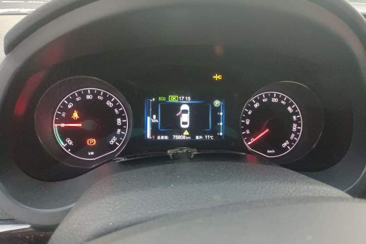 Used BYD e5 2016 300 Luxury Edition
