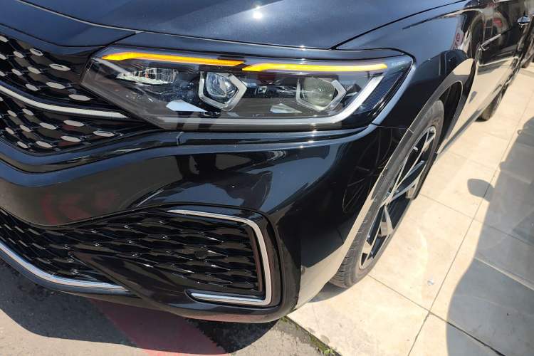 Used Volkswagen Passat 2024 380TSI Starry Dragon Edition Left Front Headlight