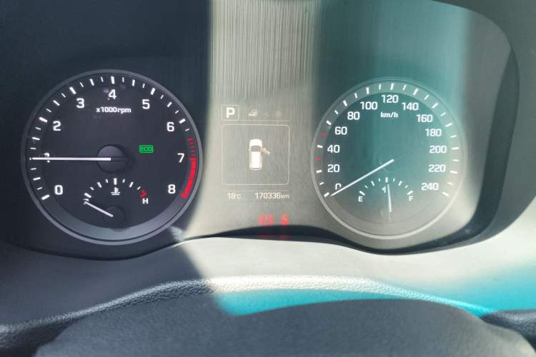 Used Hyundai Tucson 2015 1.6T Dual-Clutch Two-Wheel-Drive Smart Model Instrument Cluster