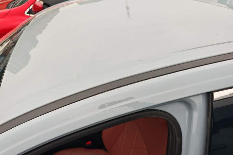 Used Geely Galaxy L6 2025 EM-i 140km Long-Range Version
