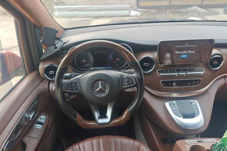 Used Mercedes-Benz Viano 