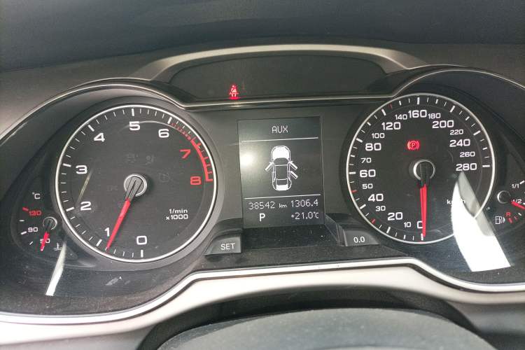 Used Audi A4L 2015 35 TFSI Automatic Comfort Model
