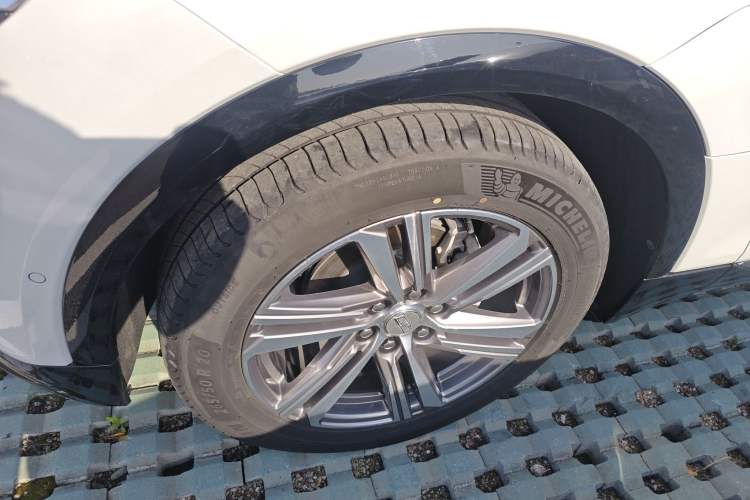 Used Cadillac LYRIQ 2022 Rear-Drive Long-Range Prestige Edition