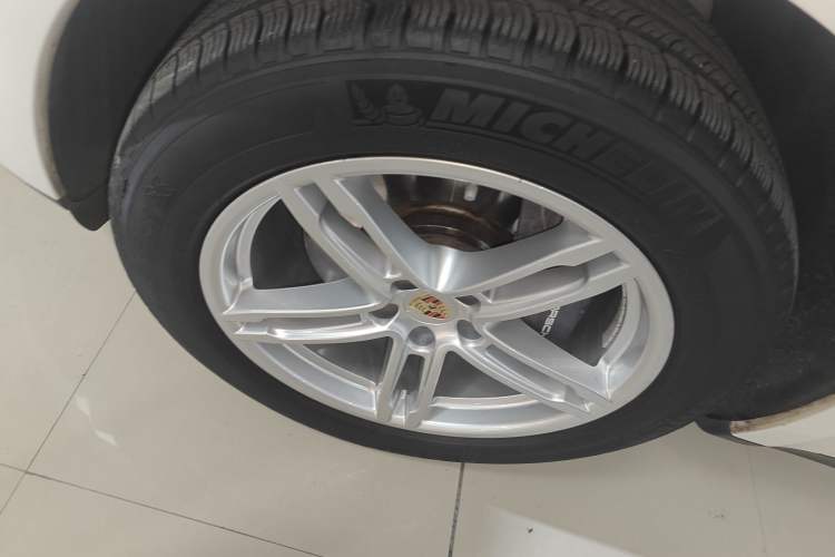 Used Porsche Macan 2024 Macan 2.0T