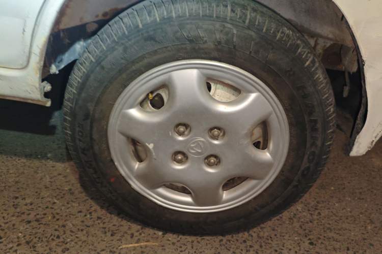 Used CHANGAN KAICHENG Star 2 2012 1.0L Base Version JL466Q9 Right Front Wheel Hub