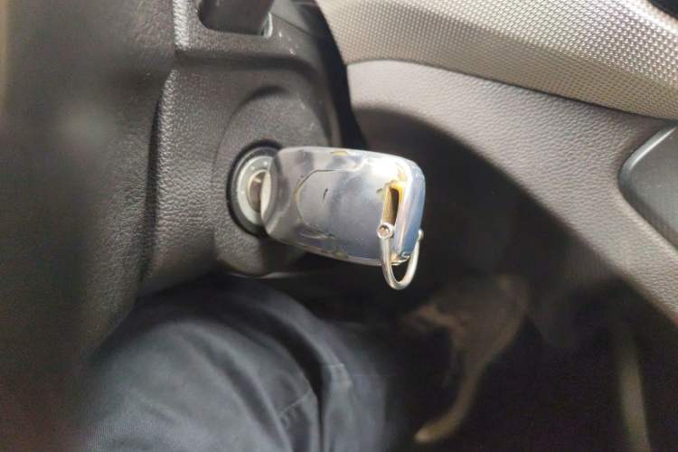 Used Wuling Hongguang 2021 1.5L S Comfort Edition LAR Vehicle Key