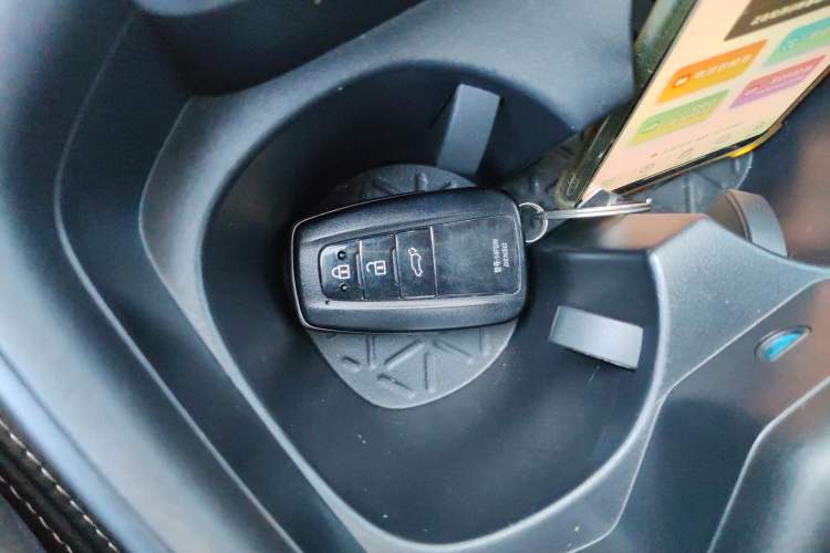 Used Toyota Wildlander 2023 Dual-Motor 2.5L E-CVT Four-Wheel Drive Prestige Edition