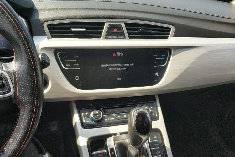 Used Geely Auto Emgrand X7 Sport 2018 1.8TD Automatic Two-Wheel Drive Smart 4G Connected Version