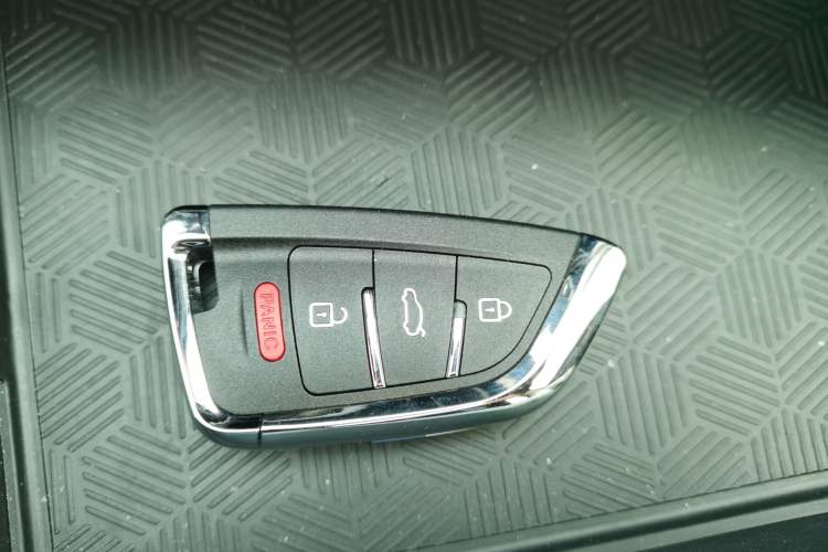 Used Changan Eado 2022 PLUS Blue Whale NE 1.4T GDI DCT Prestige Edition
