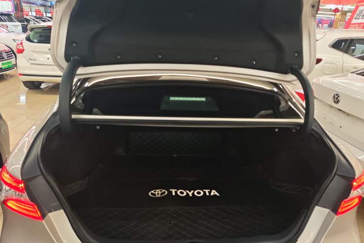 Used Toyota Camry 2019 2.5G Luxury Edition China VI Standard
