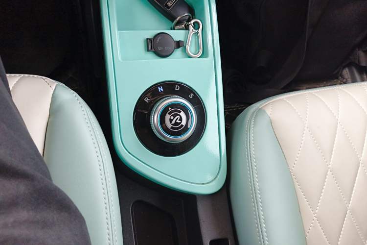 Used Brilliance Xinri i03 2022 Youth Edition 31.45 kWh