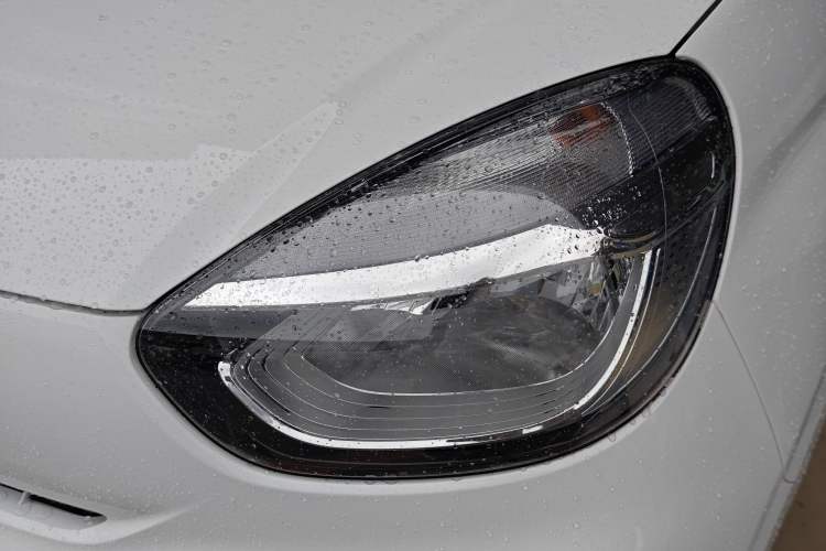 Used Roewe Clever 2022 311km QiQi BoBo Edition Left Front Headlight