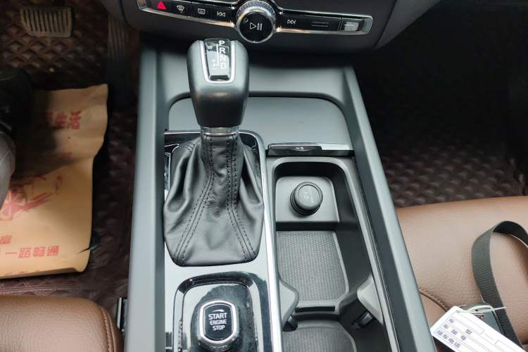 Used Volvo XC60 2020 T5 4x4 Zhiyi Luxury Edition