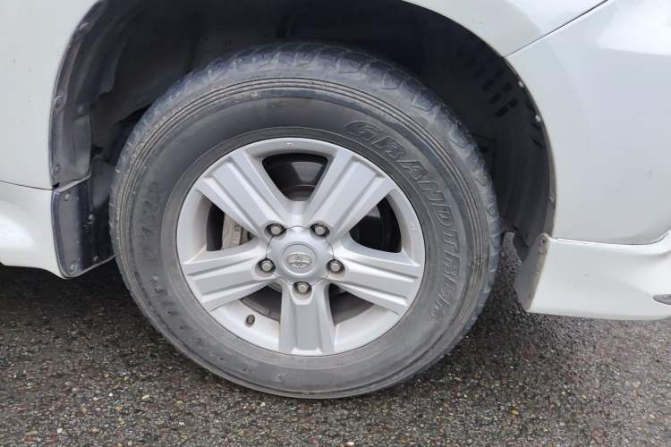 Used Toyota Land Cruiser 2013 4.0L GX-R Middle East Edition