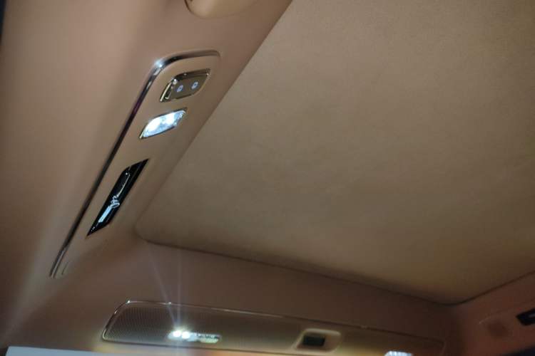 Used Hima S800 2025 Model, Range-Extended Starlight Premium Edition, 5 Seats