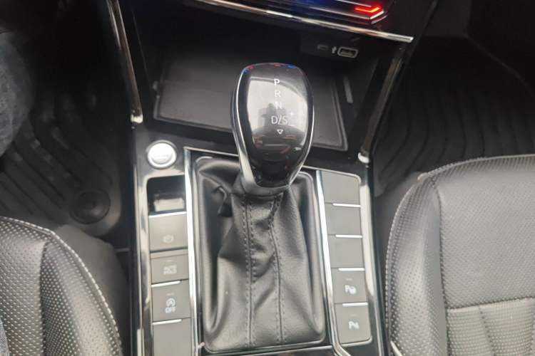 Used Volkswagen Passat 2022 330TSI Luxury Edition