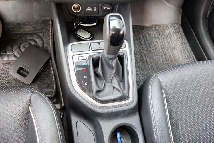 Used Hyundai ix25 2015 1.6L Automatic Two-Wheel Drive Smart GLS Trim