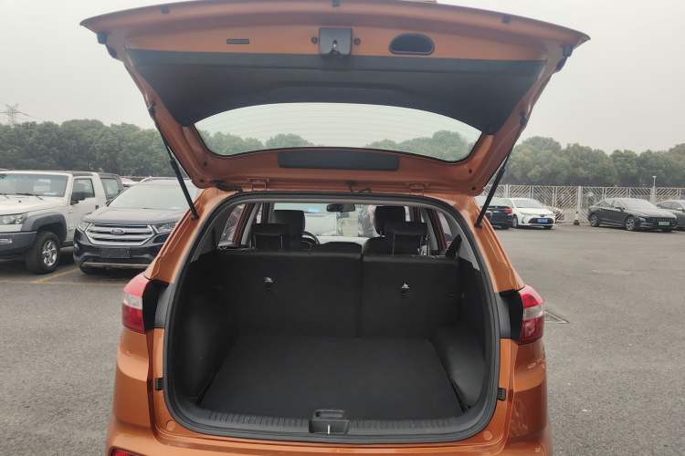 Used Hyundai ix25 2015 1.6L Automatic Two-Wheel Drive Smart GLS Trim