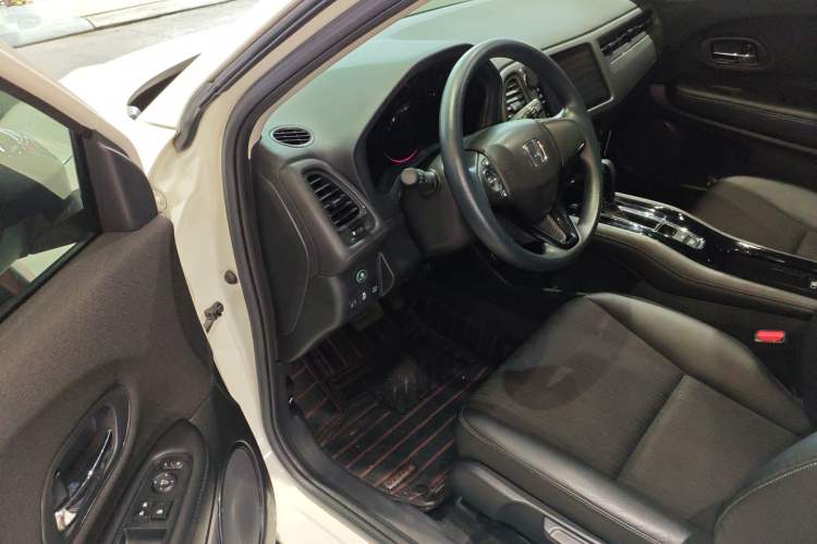 Used Honda Vezel 2020 1.5L CVT Pioneer Edition
