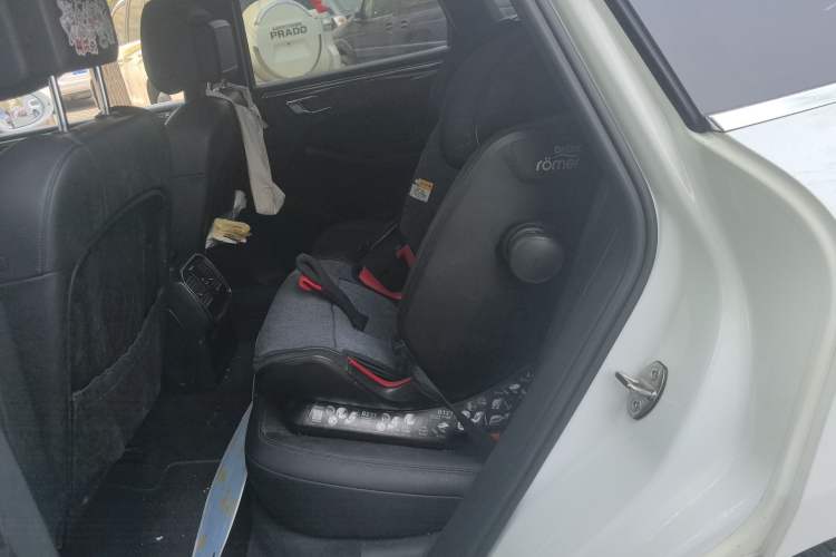 Used Porsche Macan 2016 Macan S 3.0T Left Rear Seat