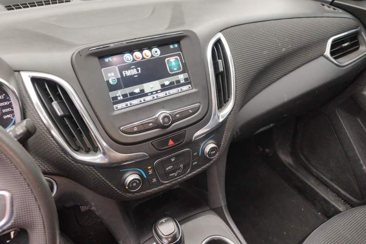 Used Chevrolet Equinox 2019 535T Automatic Lingjie Edition China VI Standard Audio And AC Panel