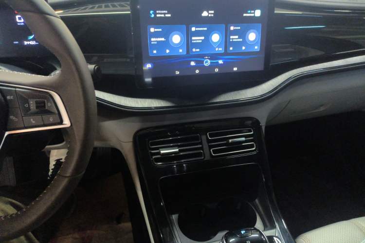 Used BYD Qin PLUS 2024 HONOR Edition DM-i 55KM Leading Model
