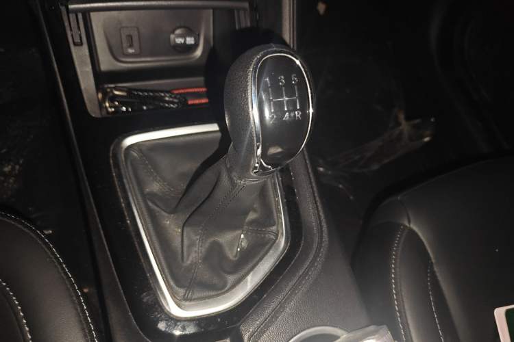 Used CHANGAN CS35PLUS 2021 Honor Million Edition 1.6L Manual Luxury Model
