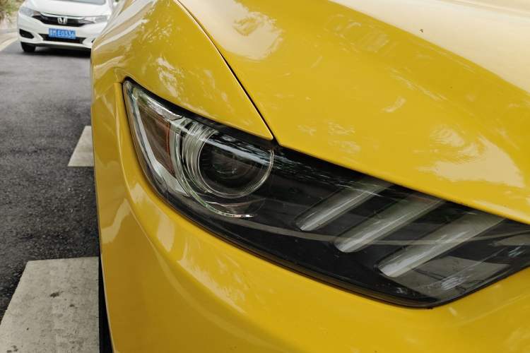 Used Ford Mustang 2015 2.3T Automatic U.S.-Spec Version Right Front Headlight